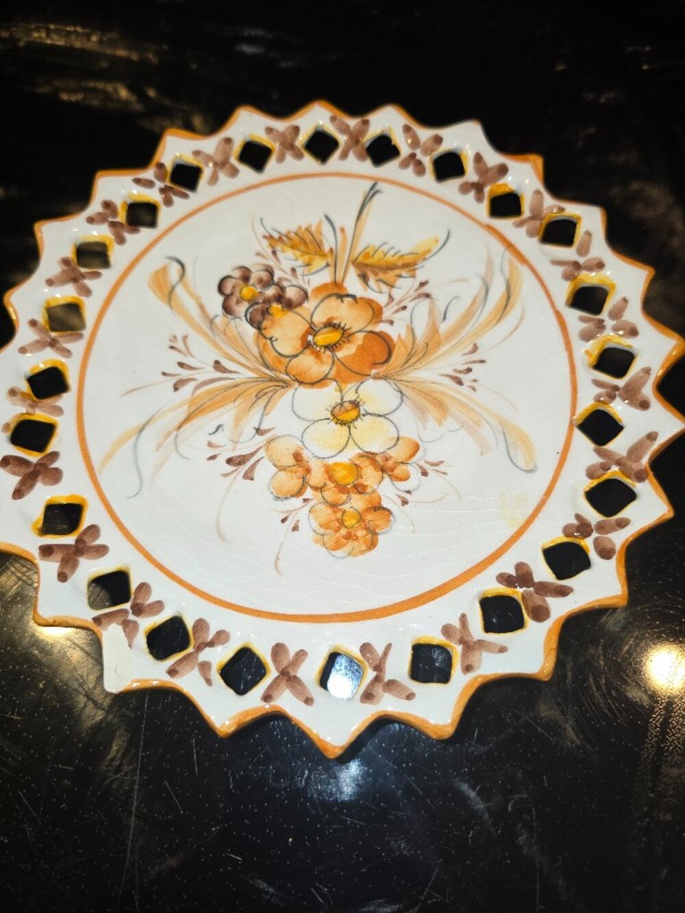 Wall Plate Majolica Portugal Openwork Edge Autumn Tones Earthenware 7.25 inches